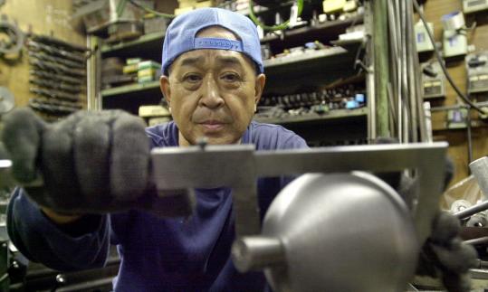 senior-japanese-factory-worker